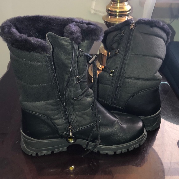 Weathermates Women’s Black Winter Boots. Size 7 - Picture 6 of 8